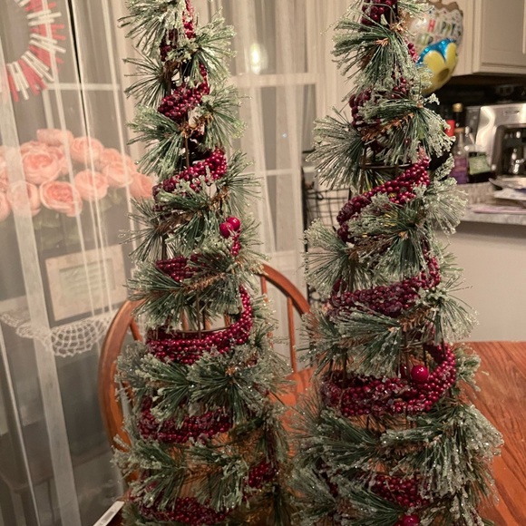 Christmas Tree Table Décor (set of 2) (FINAL PRICE) - Picture 6 of 9